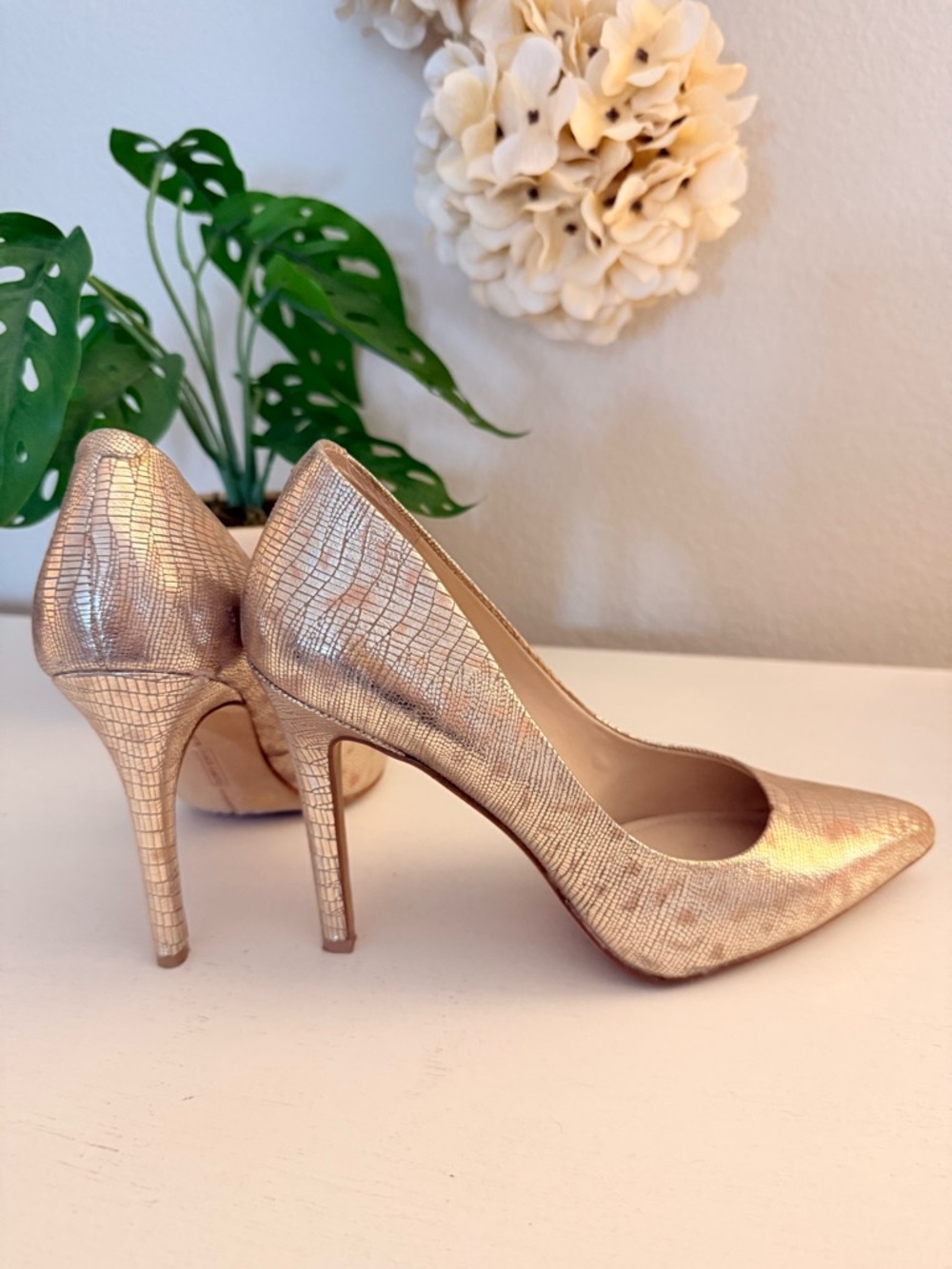Vince Camuto Metallic Rose Gold Pointed Toe Stiletto Pumps